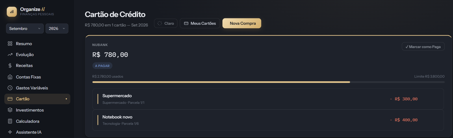 Tela de Cartão de Crédito do Organize AI com barra de limite usado e lista de compras parceladas